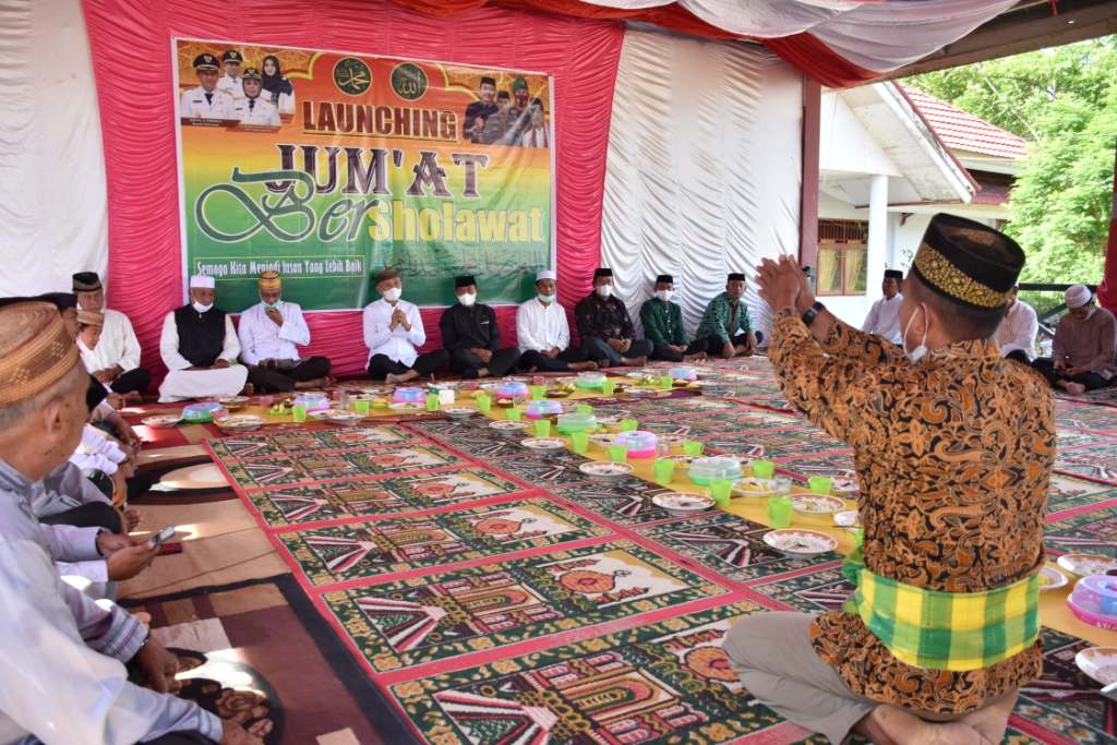 Bupati Pohuwato Apresiasi Program Jumat Bershalawat Kecamatan Randangan