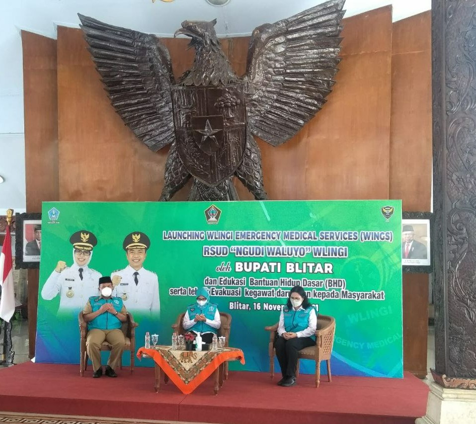 Bupati Blitar Launching Ambulance Call Center WINGS RSUD Wlingi