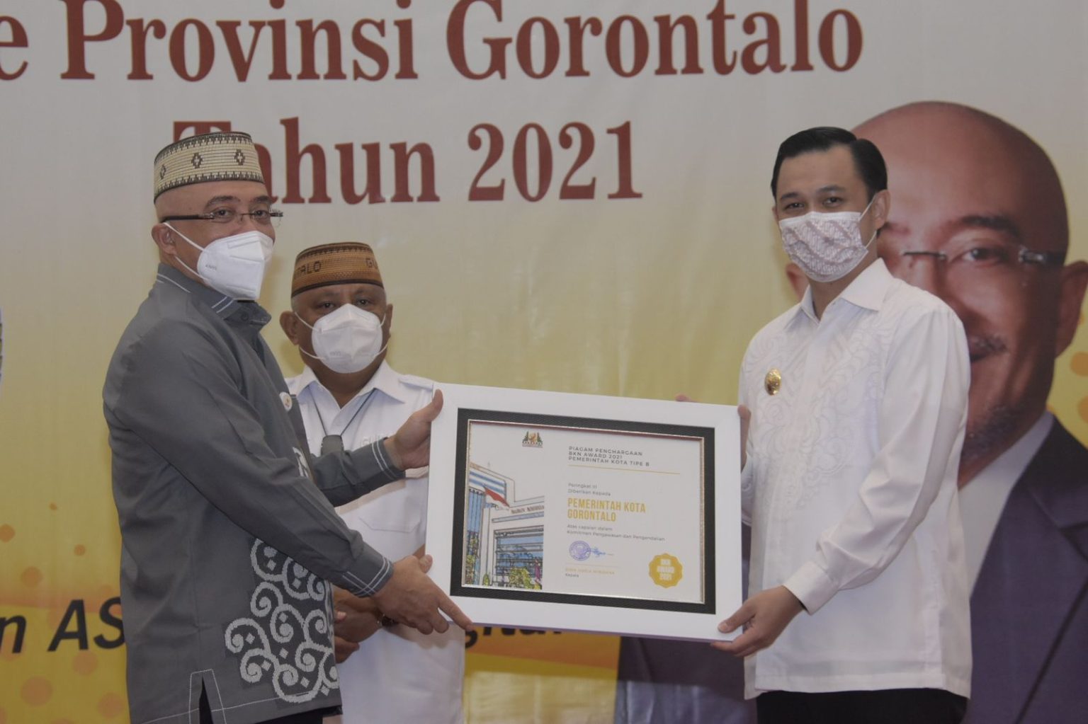 Pemkot Gorontalo Raih Penghargaan Peringkat Iii Nasional Bkn Award 2021 Readid 5095