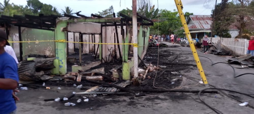 Dinas Sosial Provinsi Gorontalo Bantu Korban Kebakaran di Telaga Jaya