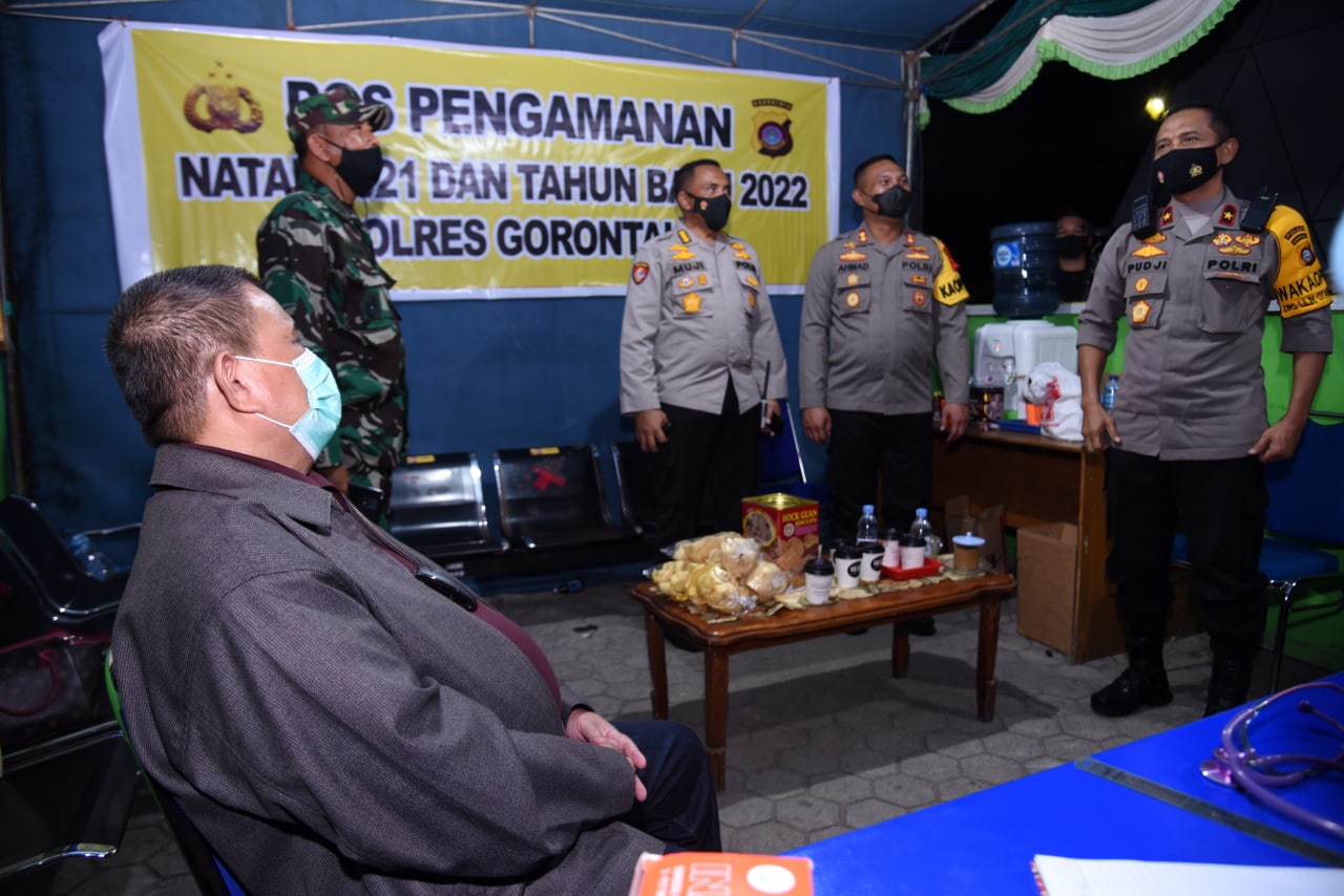 Wakil Gubernur Pantau Suasana Malam Pergantian Tahun Baru 2022 Di Kabupaten Gorontalo