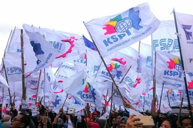 Ditlantas Polda Metro Jaya Kerahkan Puluhan Personel Polantas Untuk Amankan Demo Buruh