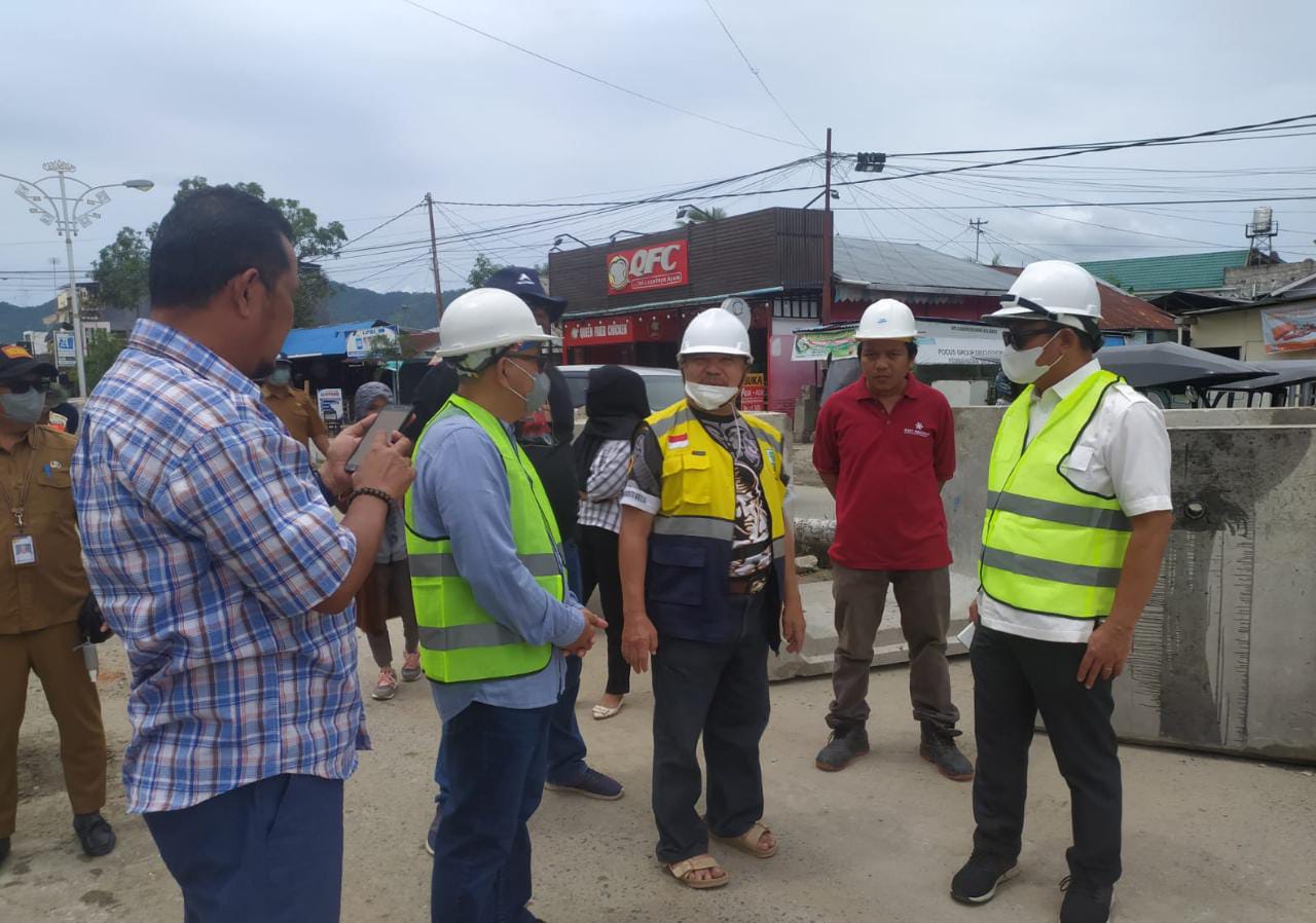 DPRD Kota Sesalkan Progres Pembangunan Jalan Nani Wartabone Lambat