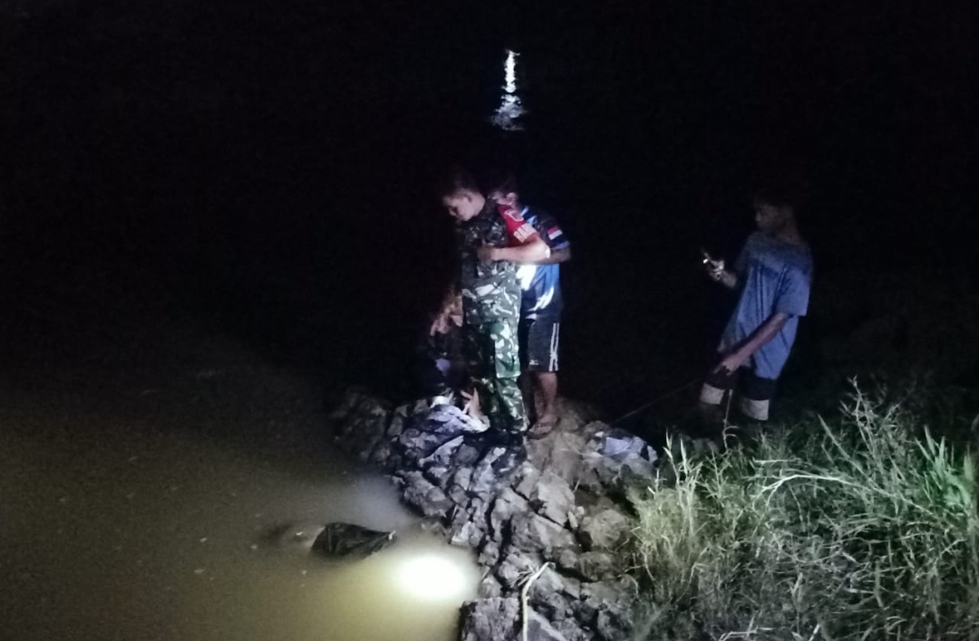 Jasad Seorang Lansia Ditemukan Mengapung di Sungai Randangan