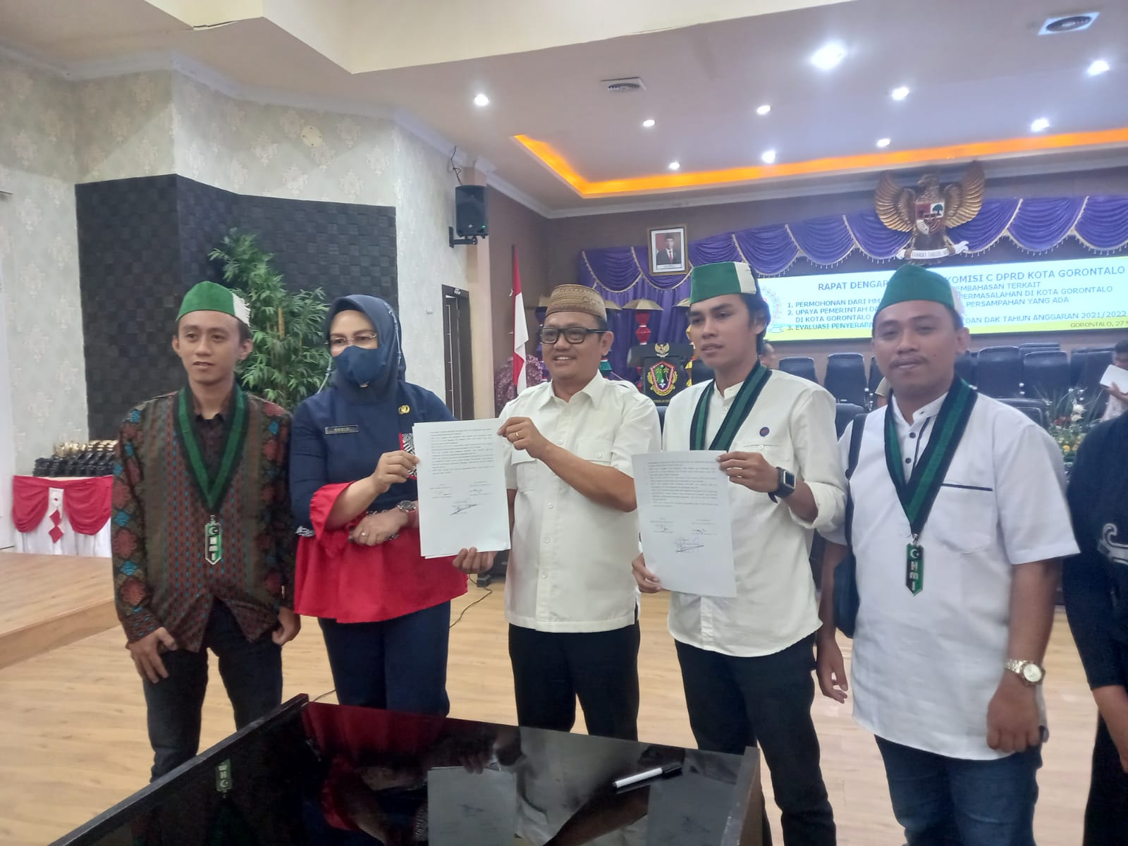 DPRD bersama HMI sepakat Kawal Masalah Sampah di Kota Gorontalo