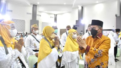 Wali Kota Berharap Kepada Jamaah Haji Mendoakan Warga Kota Gorontalo Selama Berada di Tanah Suci