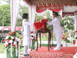 Nayodo Koerniawan Irup Penurunan Bendera HUT ke 77 RI