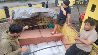 Polsek Atinggola gagalkan penyelundupan 2,500 liter Miras