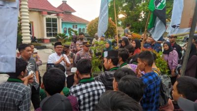 HMI Demo Realisasi Proyek PEN, Irwan Hunawa: Kita Kawal Sama-sama