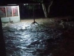 Diguyur Hujan Sejak Siang Hari, Sejumlah Desa di Taluditi Dilanda Banjir
