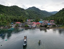 Kementerian Kelautan dan Perikanan RI Desa Langgula Sebagai Kampung Nelayan Maju