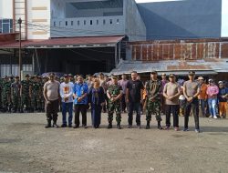 Pemkot Kotamobagu Ikuti Karya Bhakti TNI Membersihkan Area Pasar 23 Maret