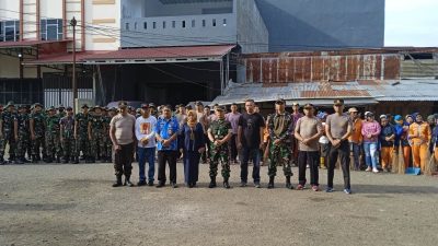 Pemkot Kotamobagu Ikuti Karya Bhakti TNI Membersihkan Area Pasar 23 Maret