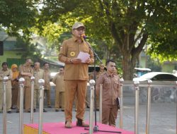 Laksanakan Apel Perdana Tahun 2023, Wali Kota Marten Taha : Pegawai Tidak Disiplin Siap Diberi Sanksi