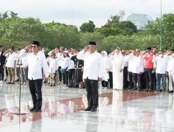 Fadel Muhammad Pimpin Upacara Peringatan Hari Patriotik 23 Januari 1942 Bersama Warga Lamahu Jakarta