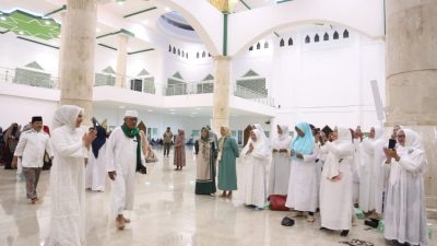 Wali Kota Tatong Bara Hadiri  Isra’ Mi’raj Nabi Muhammad SAW di Masjid Agung Baitul Makmur