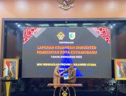 Wali Kota Tatong Bara Serahkan LKPD Unaudited ke BPK RI