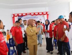 Wali Kota Kotamobagu Serahkan Bonus bagi Atlet dan Pelatih Berprestasi