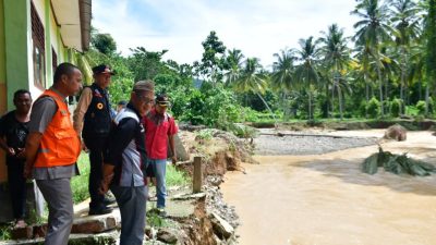 Hewan Ternak dan Hasil Panen Warga Kecamatan Popayato Barat di Bawa Bajir