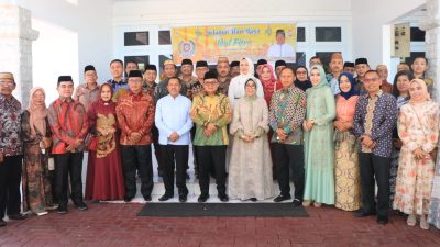 Lima Kepala Daerah Kabupaten/Kota Hadiri Kegiatan Open House Hari Raya Idul Fitri Ketua DPRD Provinsi Gorontalo