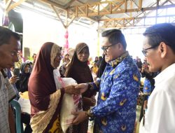 Keluarga Penerima Manfaat di Kota Gorontalo Terima Bantuan Beras dari Pemkot