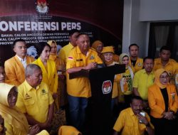 Rusli Habibie Pimpin Pendaftaran Calon Anggota DPRD Provinsi Gorontalo