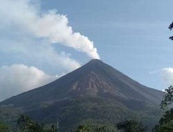 Gunung Karangetang Sulawesi Utara Siaga III