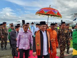 Pemprov Gorontalo Sambut Kedatangan Ketua PBNU Dengan Adat Mopotilolo