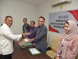 Prof. Eduart Wolok Kembali Mendaftar Sebagai Bakal Calon Rektor Universitas Negeri Gorontalo
