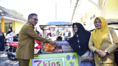 Melalui Program Z-Kios, Wali Kota Marten Taha Harap Perputaran Ekonomi Usaha Produktif Meningkat