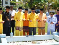 Peringati HUT ke-16, Bupati Ziarah ke Makam Tokoh Pejuang Pembentukan Gorontalo Utara
