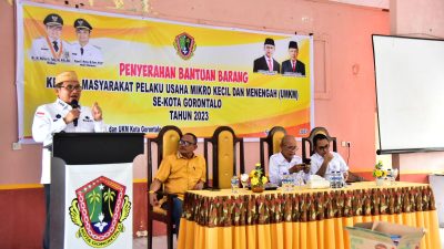 Salurkan Bantuan Modal Usaha Tahap I Bagi Warga, Wali Kota Gorontalo : Manfaatkan Sesuai Tujuan yang ditetapkan