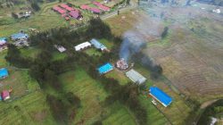 Kelompok Kriminal Bersenjata Bakar Sekolah