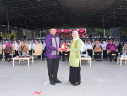 Menaker RI Beri Kuliah Umum Pada Mahasiswa Baru Universitas Negeri Gorontalo