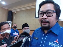 Nasdem Khianati Demokrat, Erwin: Turunkan Baliho Anies