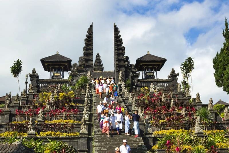 Pesona Pura Besakih Bali