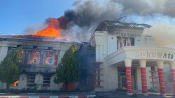 Kantor Bupati Pohuwato dibakar