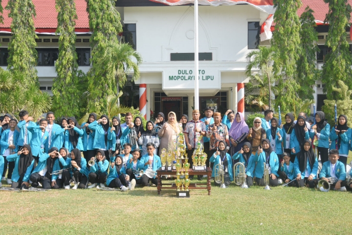 MTSN 1 Kabupaten Gorontalo Juara 1 Marching Band Se-Indonesia