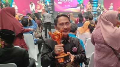 Pemkab Gorontalo Menerima Penghargaan APE