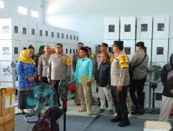 Kapolda Gorontalo Cek Langsung Keamanan Pemilu 2024 di KPU Boalemo