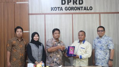 DPRD Kota Gorontalo Terima Kunjungan Badan Keahlian DPR-RI, Muksin Brekat : Banyak Pengalaman Yang Diperoleh