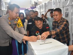 Bupati Gorontalo Ikut Penyegelan Surat Suara Pemilu 2024