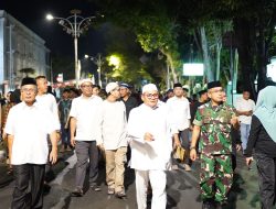 Wali Kota Marten Taha Laksanakan Sahur On Road di Puncak Perayaan HUT Kota Gorontalo ke-296