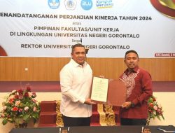 Pimpinan Fakultas dan Unit Kerja Lingkungan UNG Tandatangani Perjanjian Kinerja 2024 Dengan Rektor