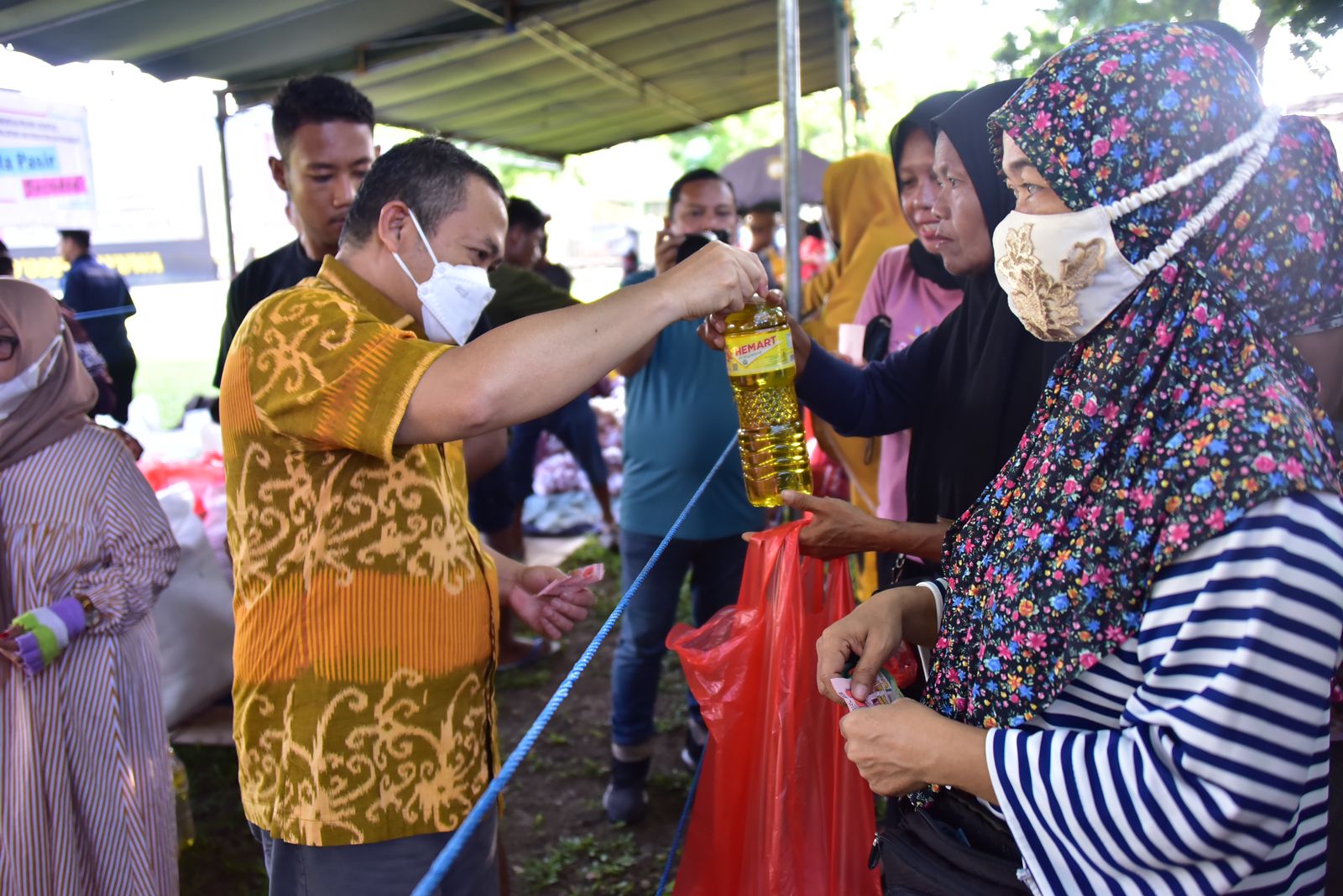 Polda Gorontalo Gelar Pasar Murah Ramadan
