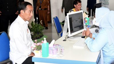 Presiden Jokowi Tinjau RSUD Totov
