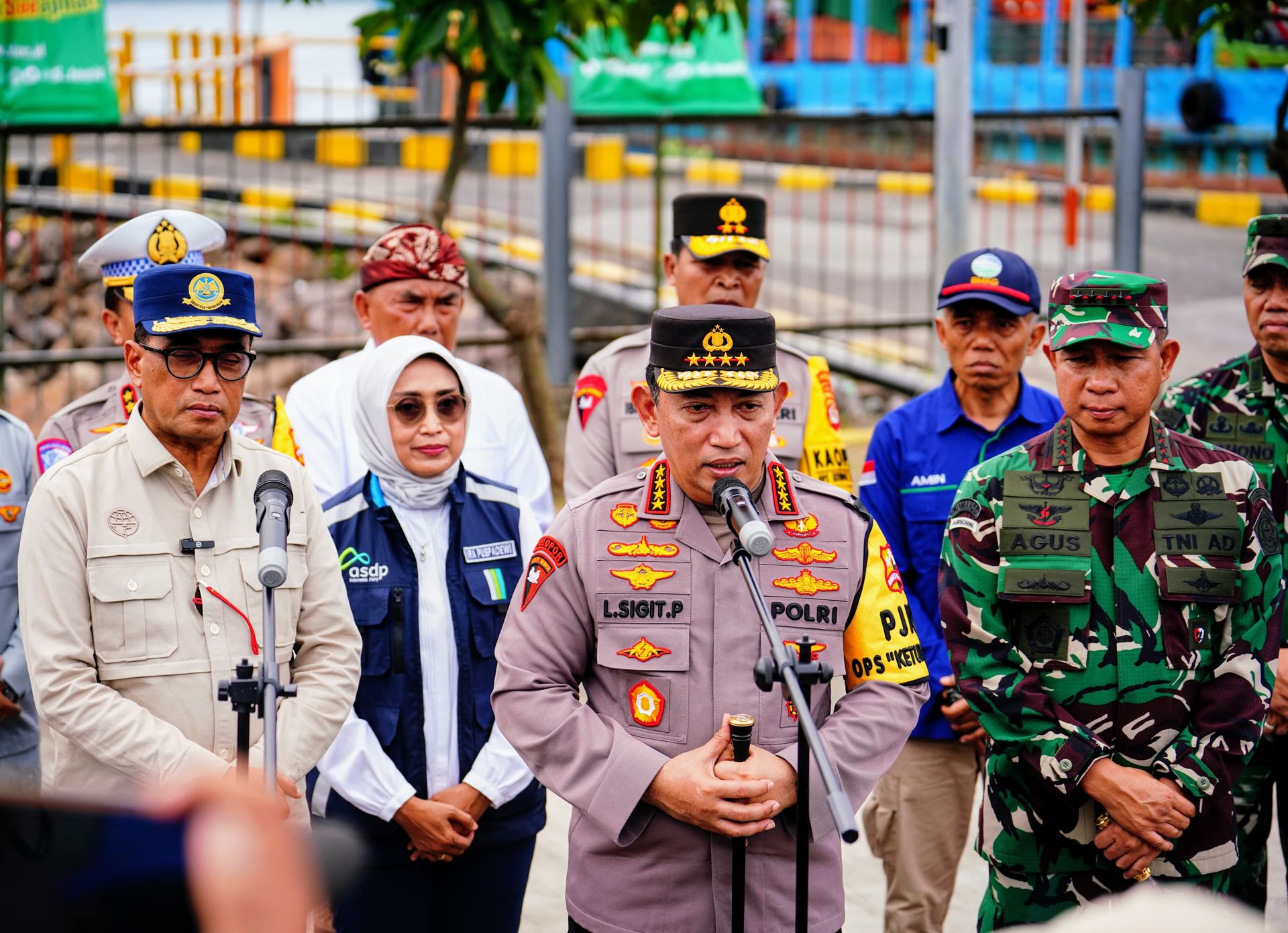 TNI-Polri Komitmen Beri Rasa Aman ke Warga yang Mudik