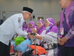 PJ Gubernur Gorontalo Lepas Jemaah Calon Haji Kloter Terakhir