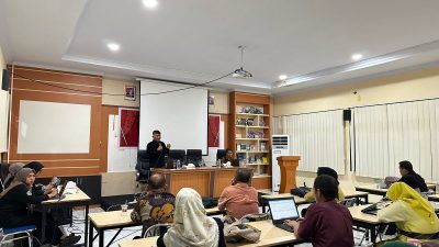 Fakultas Ilmu Sosial Gelar Pelatihan Penulisan Artikel Scopus Bagi Dosen