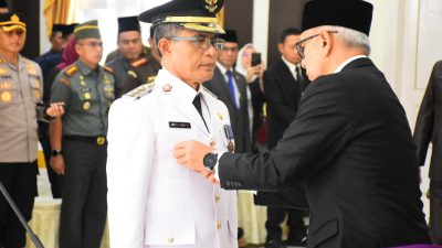 Pj Gubernur Rudi Salahuddin Lantik Ismail Madjid Jadi Penjabat Wali Kota Gorontalo